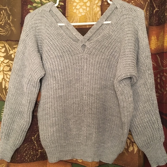 Super cute grey sweater with crisscross back :) - Picture 1 of 5